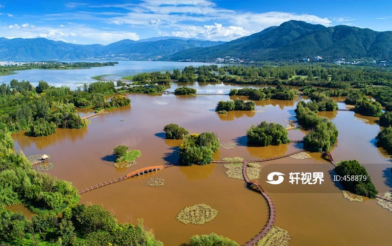 航拍邛海湿地风光