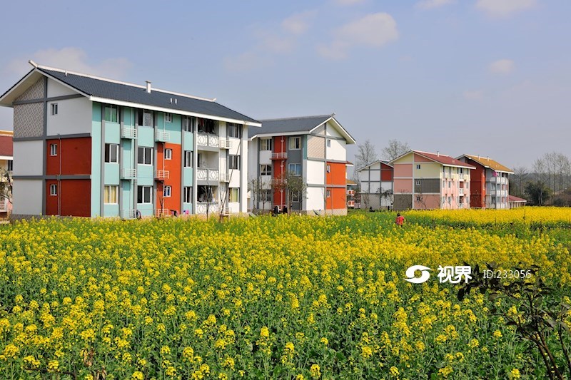 512灾后重建的崇州市怀远镇三观社区统规统建