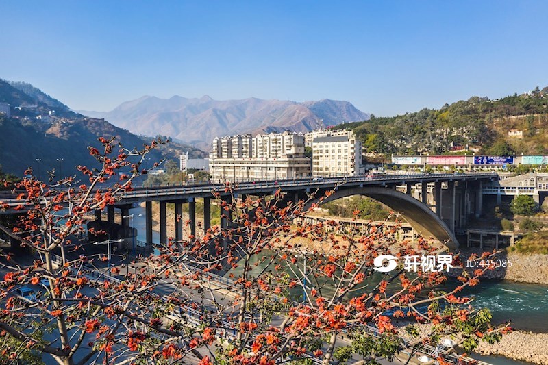 航拍攀枝花市渡口金沙江大桥 图片 | 轩视界