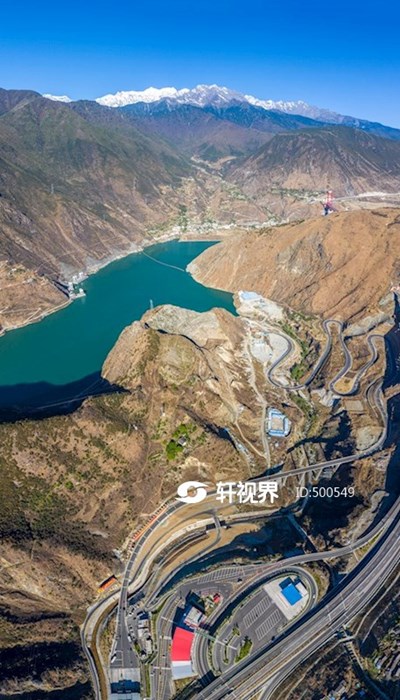 雅叶高速天堑变通途