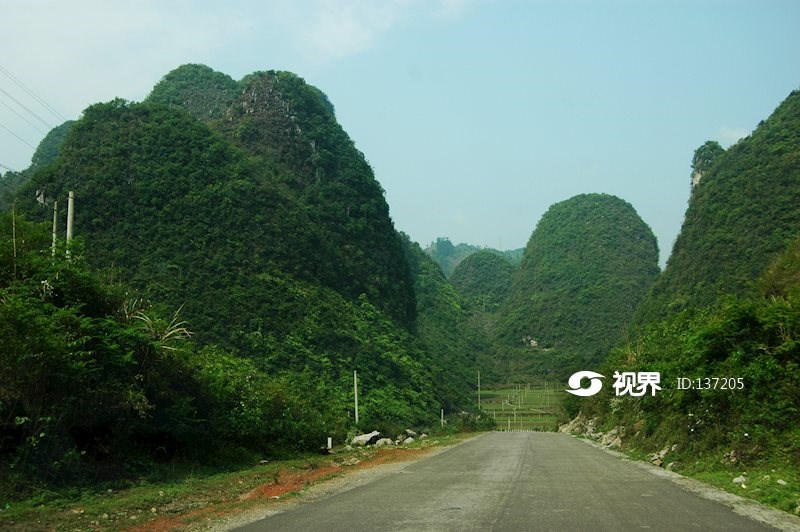 贵州山区的馒头山