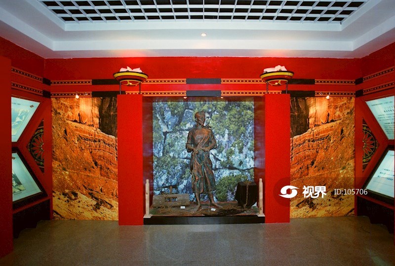 西昌彝族凉山奴隶社会博物馆－拿脚镣的奴隶 图片 | 轩视界