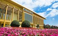 四川国际旅游交易博览会是四川省委、省政府确定的年度三大主题博览会之一，也是四川省一年一度最重要的旅游主题活动之一。2014年9月，乐山成功举办首届旅博会，四川省将峨眉山市确定为四川旅博会永久会址。图为旅博会场馆。