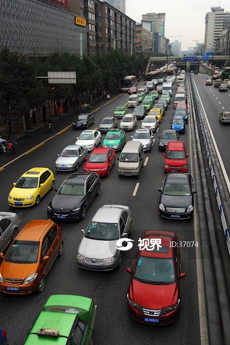 成都蜀都大道上的车流