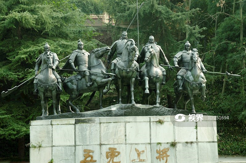 三国人物雕像五虎上将