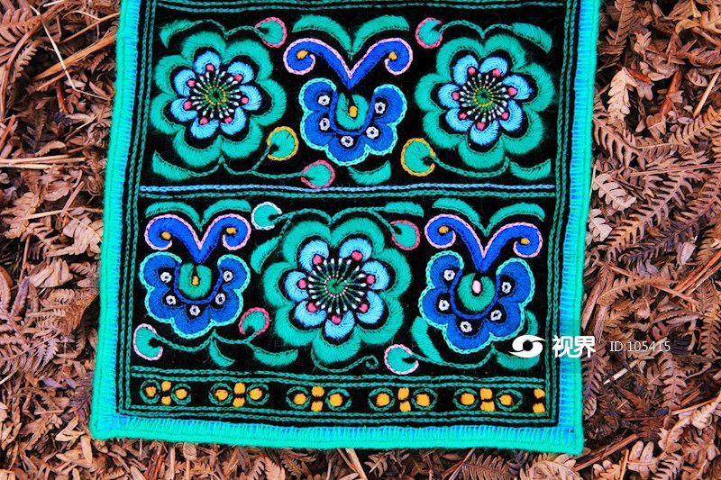 甘洛县彝族绣花头帕
