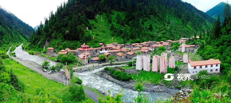 金川县毛日乡甲克村牧民定居点全景图