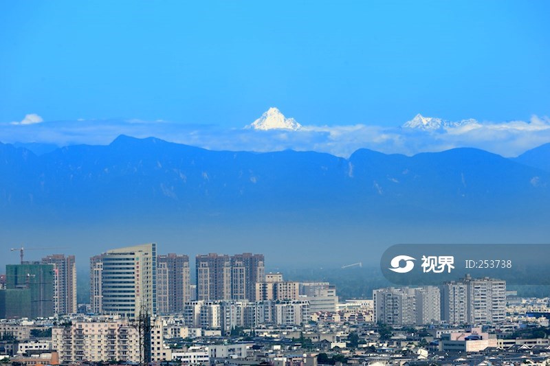 雪山下的温江城市风光 图片 | 轩视界