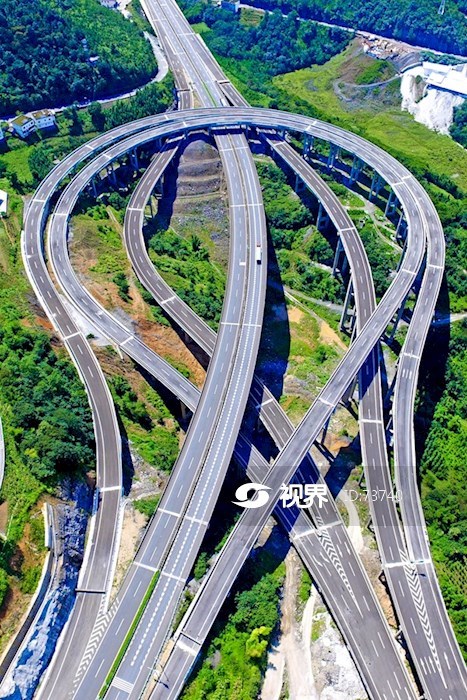 航拍叙古高速公路灯盏坪互通立交桥