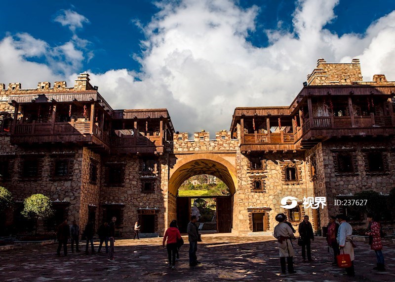 中国古羌城羌王官寨