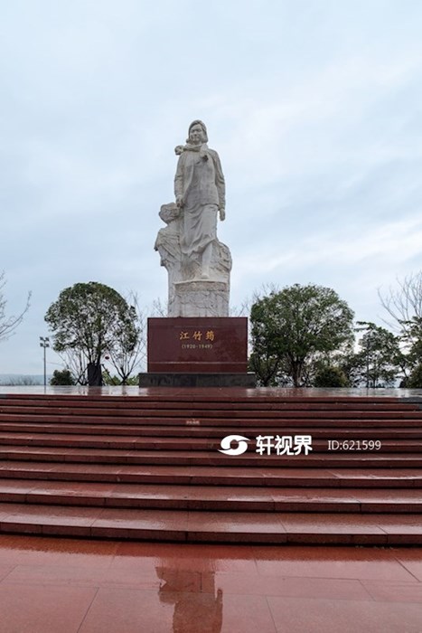 江姐雕塑 江竹筠雕塑 红梅广场 图片 | 轩视界
