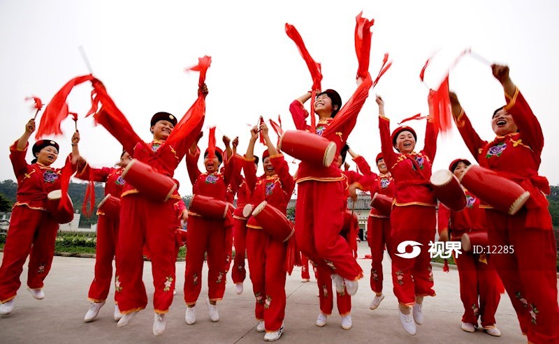 四川省成都市双流县农民腰鼓队胡雅id447071