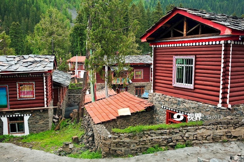 金川县毛日乡撒尔足村牧民定居点