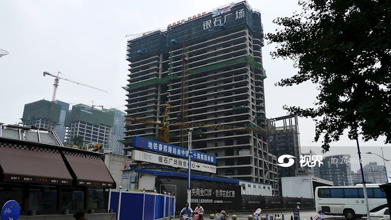 建设中的成都红星路三段步行街5