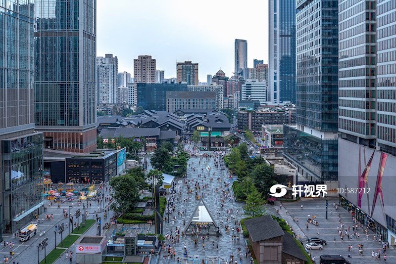 成都春熙路太古里步行街夜景 图片 | 轩视界