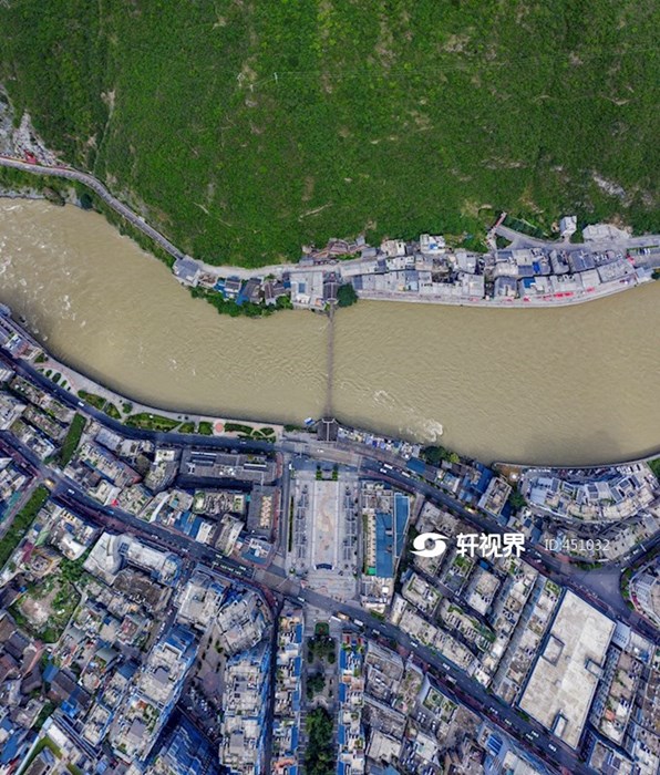 航拍四川泸定桥