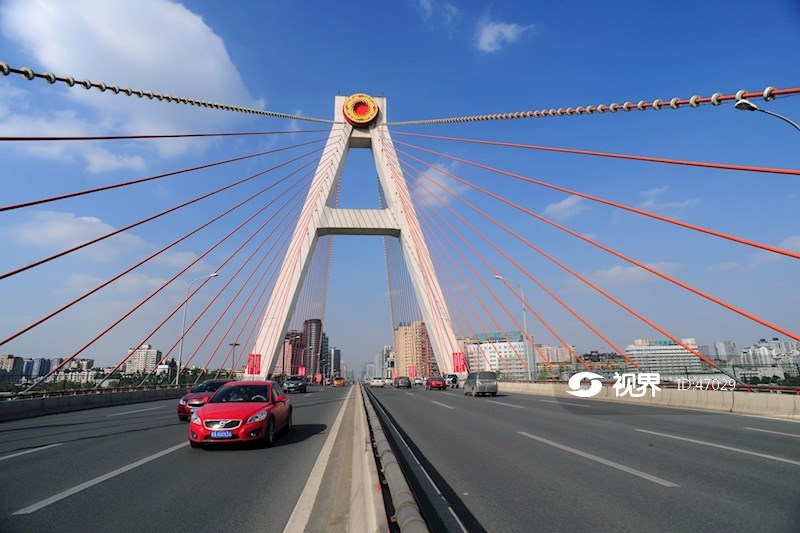 成都火车南站立交桥