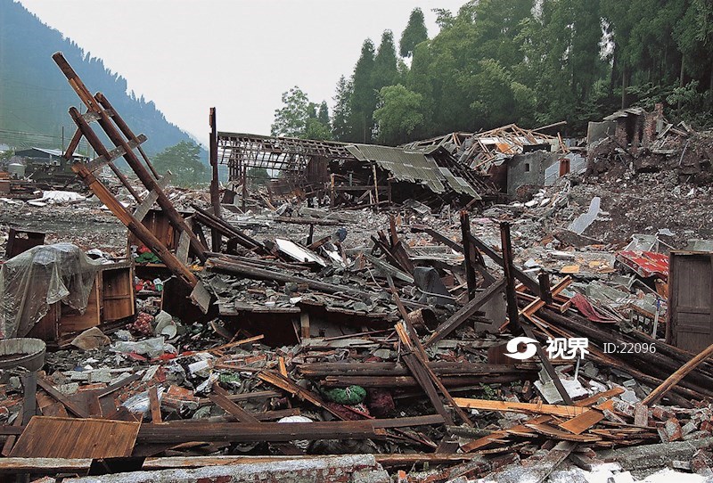 512地震彭州市龙门山镇九峰村灾情