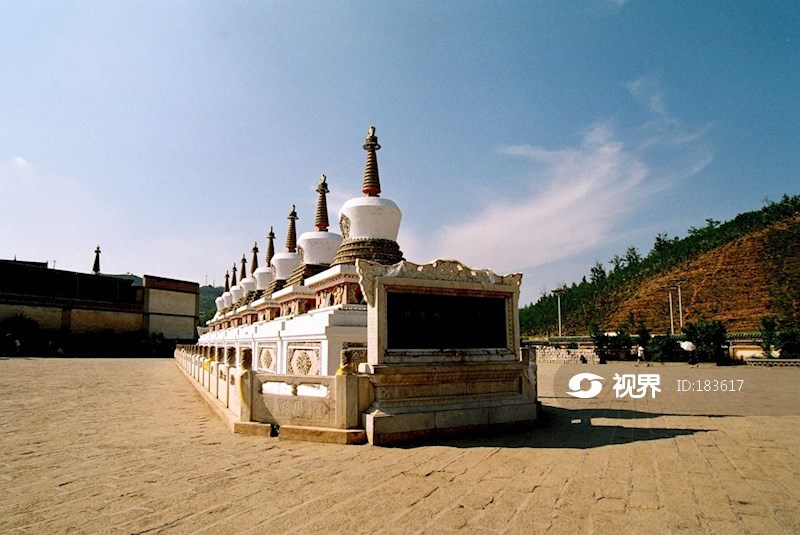 塔尔寺如来八塔