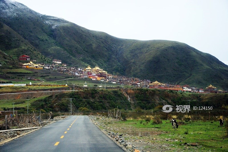 四川阿坝壤塘县鱼托寺