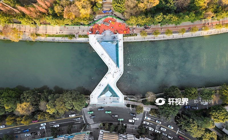 俯瞰成都成华区猛追湾的河流和城市风景 图片 | 轩视界